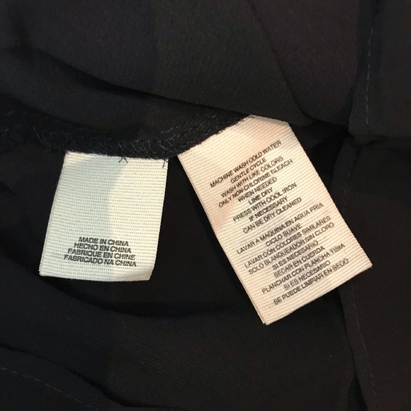 RACHEL ROY Mock neck blouse. - Picture 6 of 8